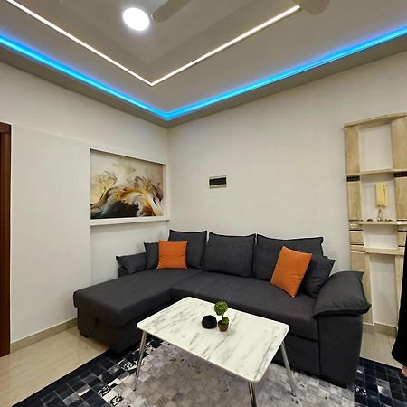 Sea View Apartament. Luxury Area In Durres Beach. Apartment Екстериор снимка