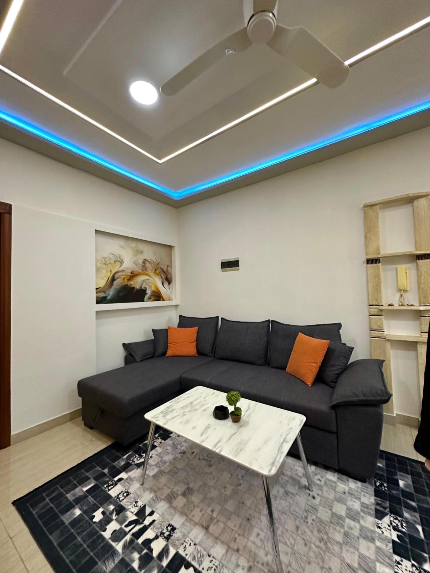 Sea View Apartament. Luxury Area In Durres Beach. Apartment Екстериор снимка