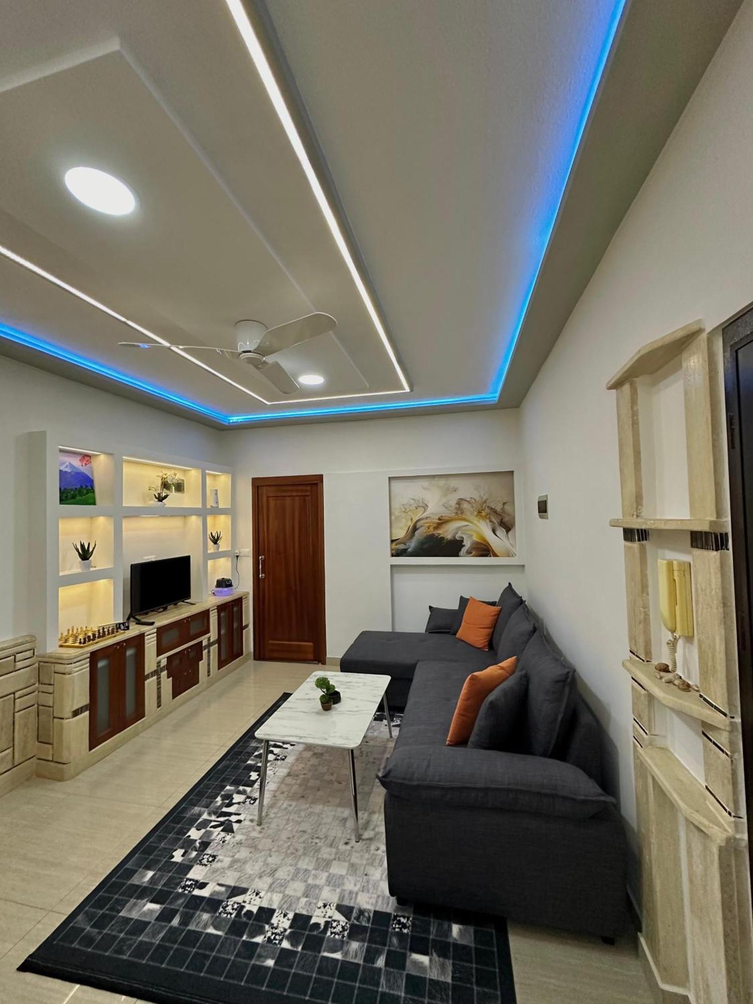 Sea View Apartament. Luxury Area In Durres Beach. Apartment Екстериор снимка
