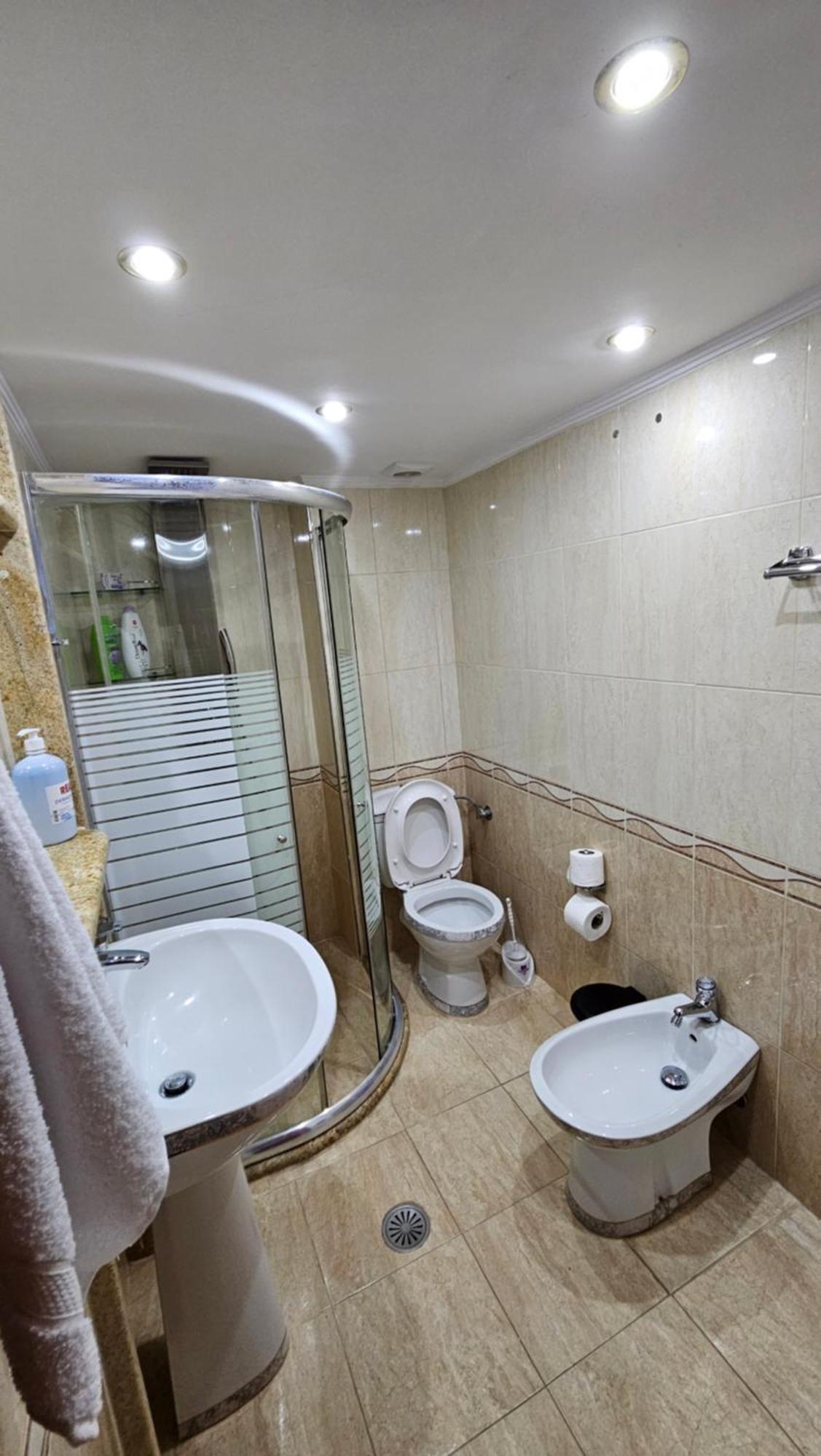 Sea View Apartament. Luxury Area In Durres Beach. Apartment Екстериор снимка